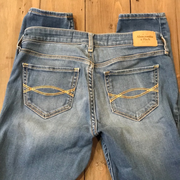 Abercrombie & Fitch Denim - Abercrombie and Fitch skinny jeans. Size 2R